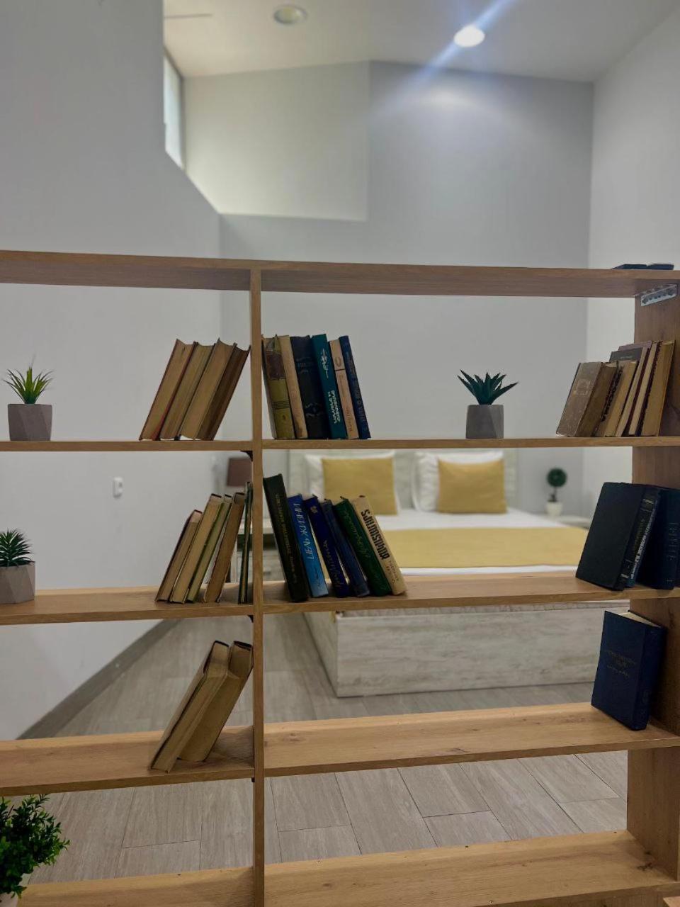 Hotel Menua 예레반 외부 사진